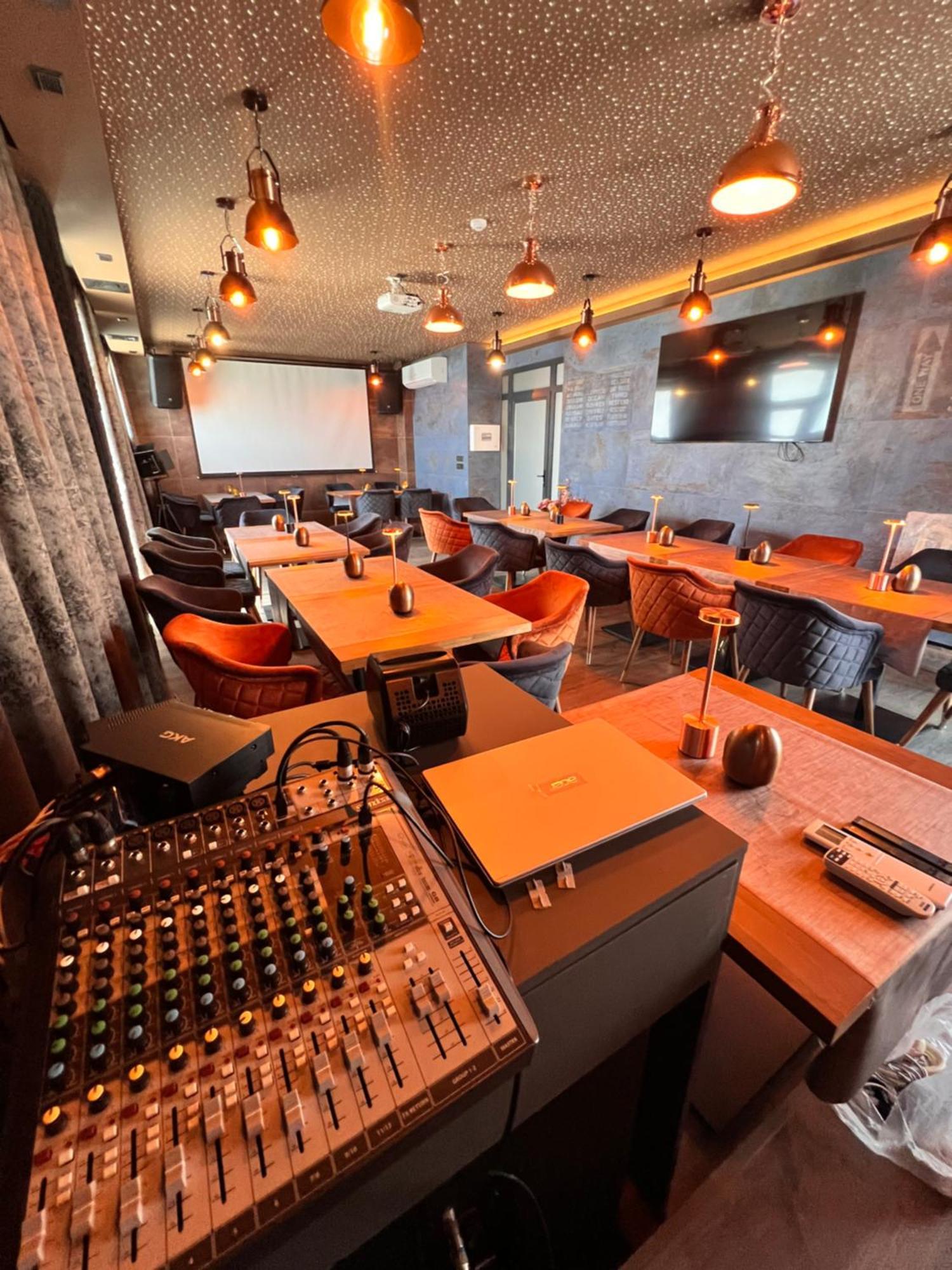Pino - Villa, Casa, Cucina Е Terrazza อัลเบนา ภายนอก รูปภาพ