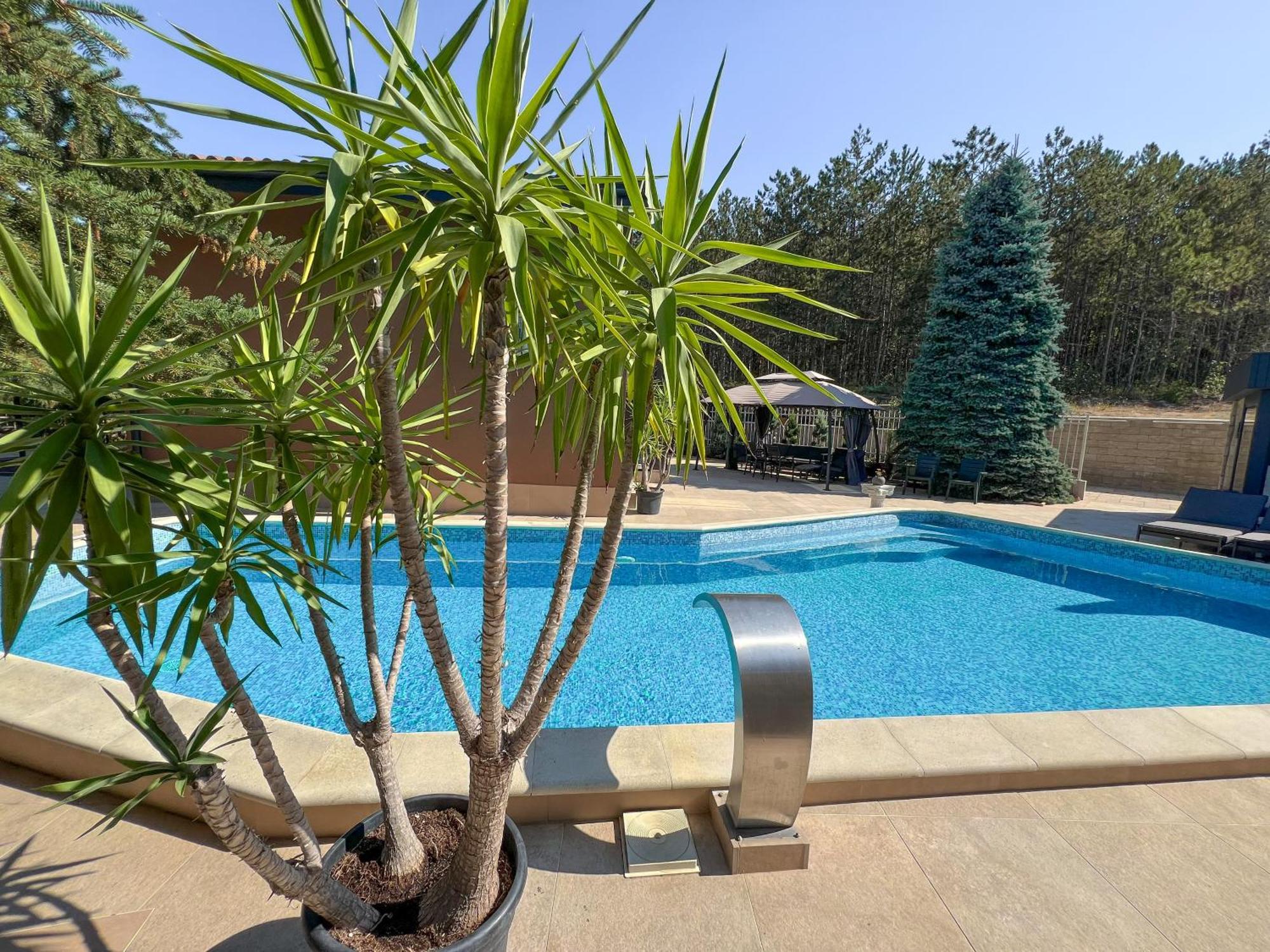 Pino - Villa, Casa, Cucina Е Terrazza อัลเบนา ภายนอก รูปภาพ