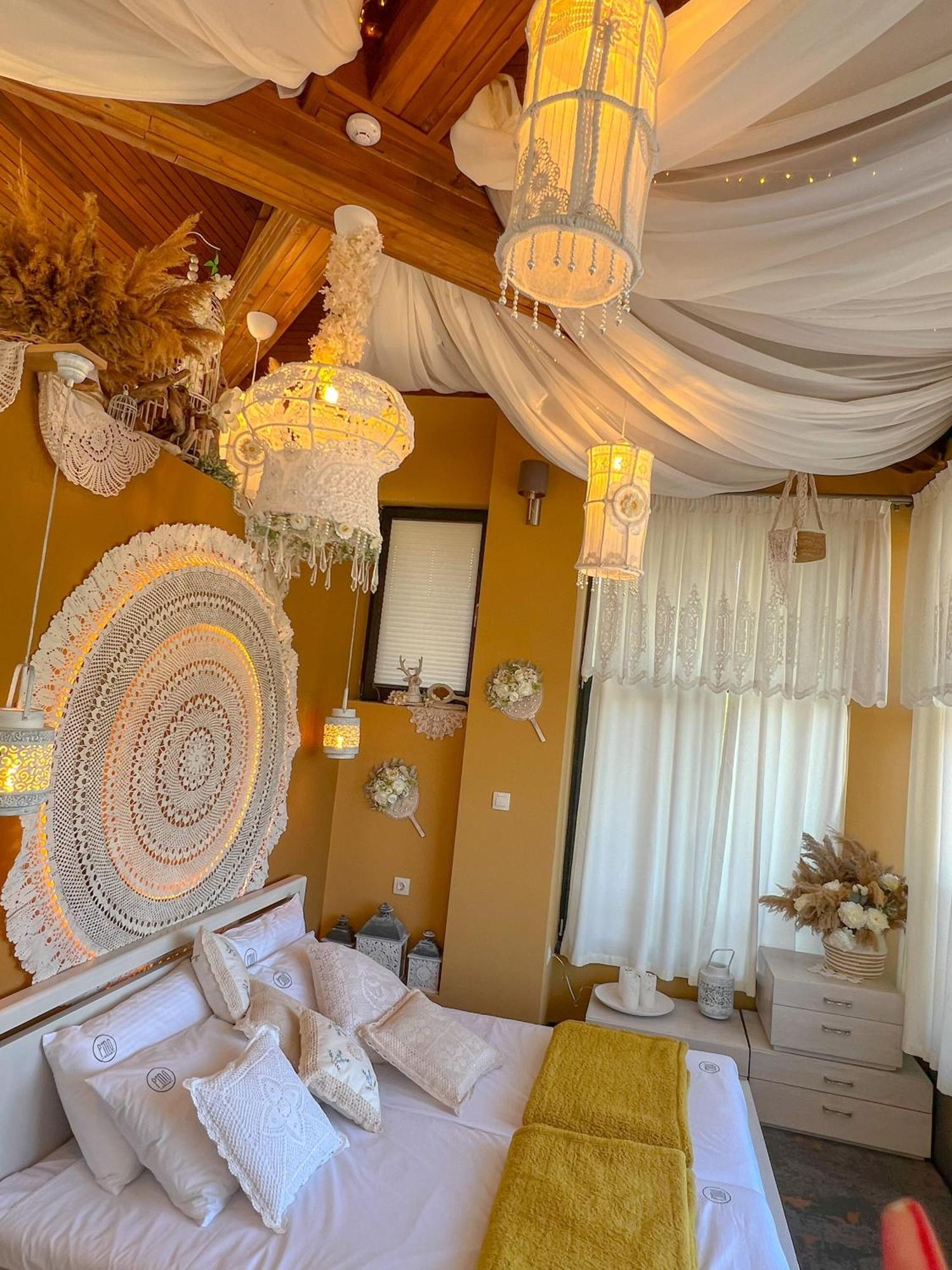 Pino - Villa, Casa, Cucina Е Terrazza อัลเบนา ภายนอก รูปภาพ