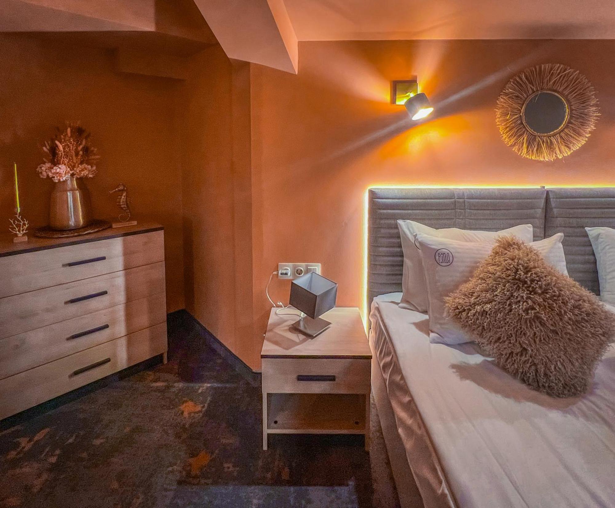 Pino - Villa, Casa, Cucina Е Terrazza อัลเบนา ภายนอก รูปภาพ